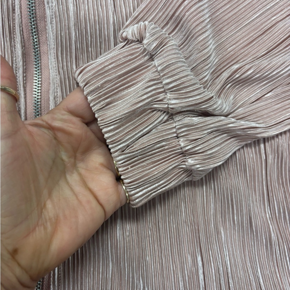 Hippie Laundry Silky Pale Champagne Pink Bomber Jacket - Picture 4 of 9